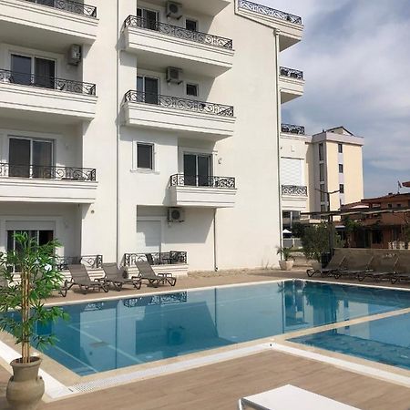 Metropolis Hotell Ulcinj Exteriör bild