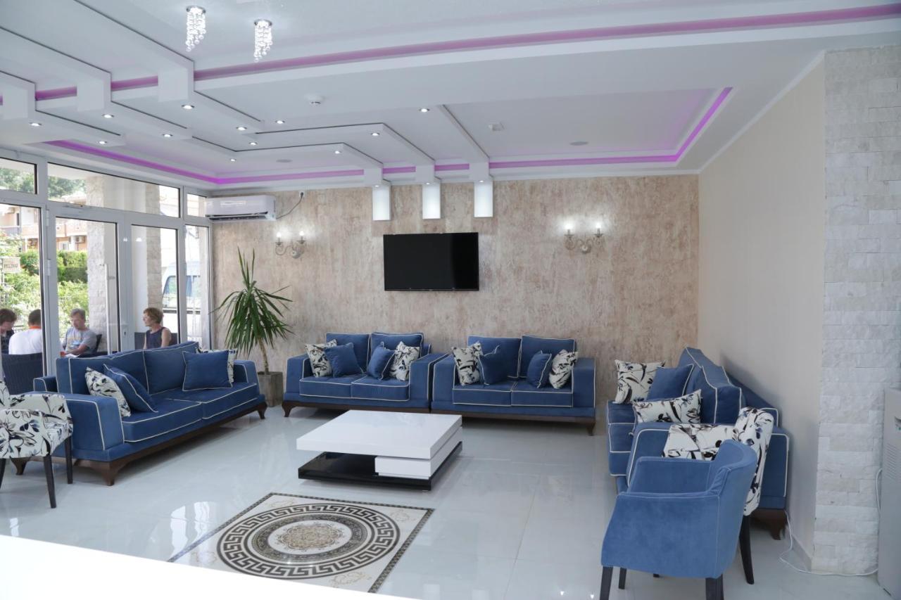 Metropolis Hotell Ulcinj Exteriör bild