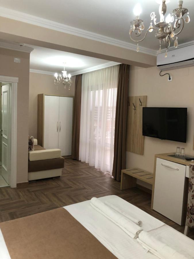 Metropolis Hotell Ulcinj Exteriör bild