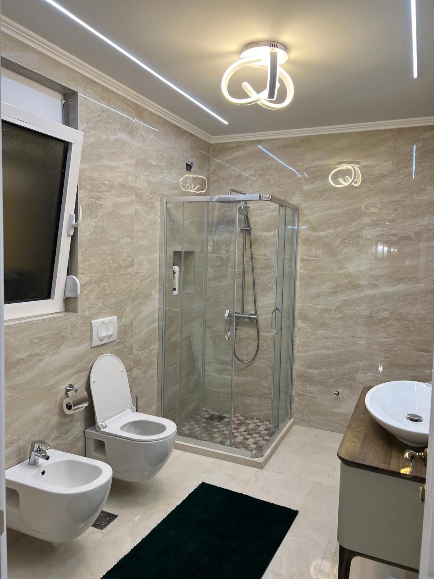 Metropolis Hotell Ulcinj Exteriör bild